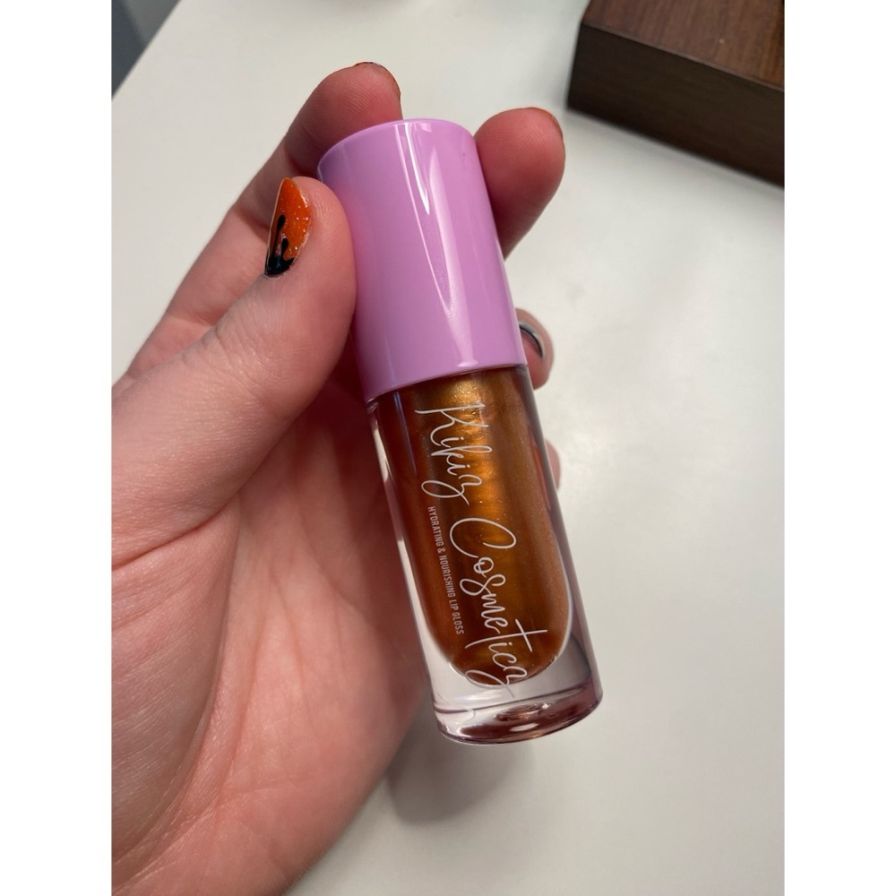 Kikiz Cosmeticz “PSL” Lipgloss